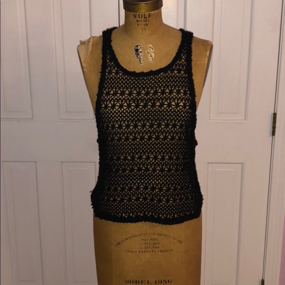 black knitted tank top